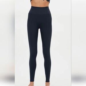 Girlfriend Collective Skyline Compressive High-Rise Legging Navy Size Small